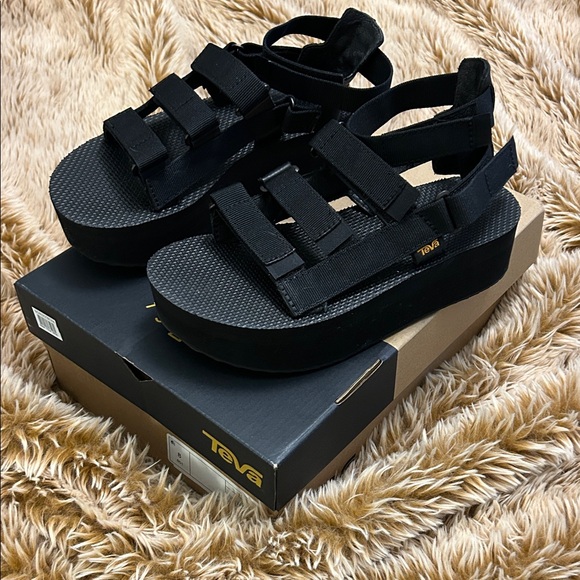 Teva Black Strappy Platform Sandals - Picture 1 of 5